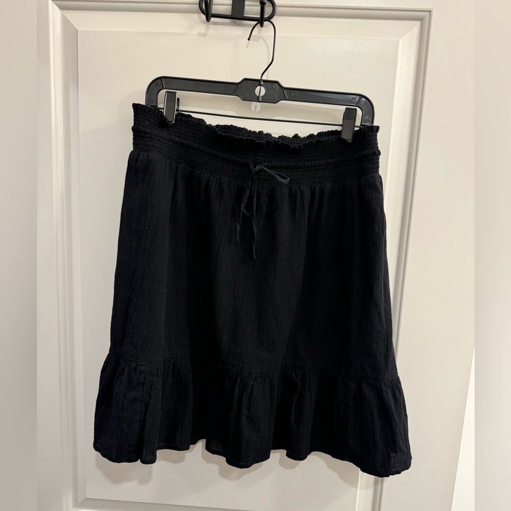 Old Navy Smocked Waist Mini Skirt In Black
